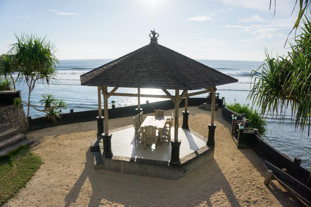 Jennys Place Hotel Lembongan Buitenkant foto