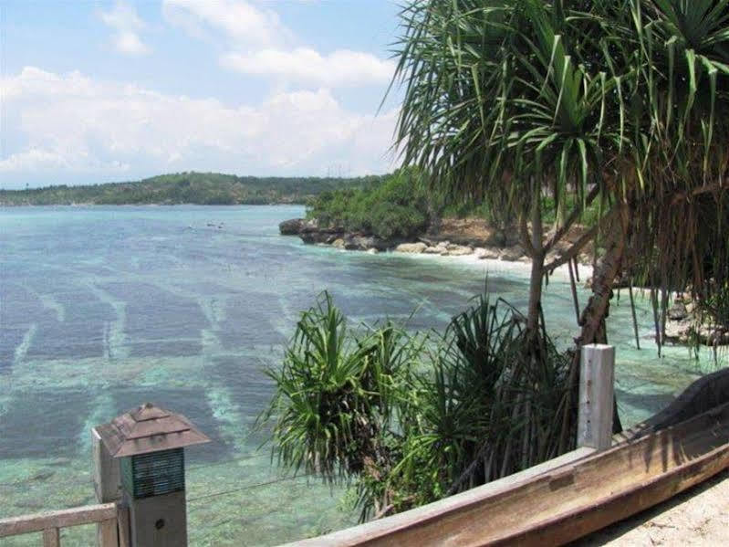 Jennys Place Hotel Lembongan Buitenkant foto