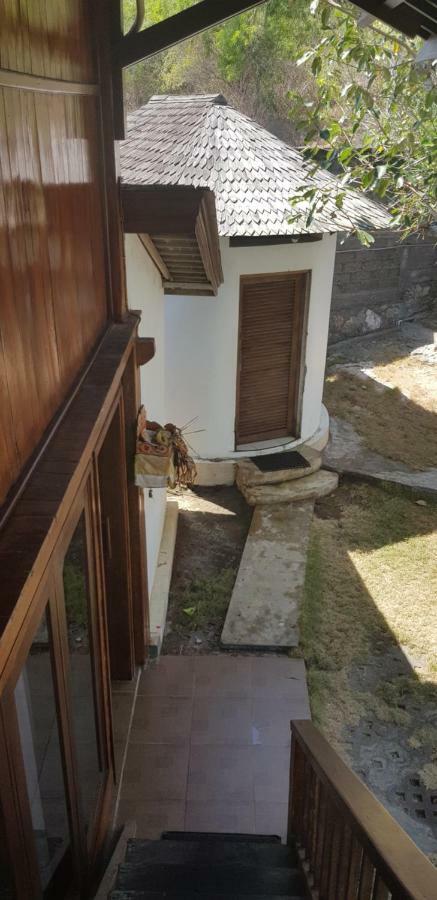 Jennys Place Hotel Lembongan Buitenkant foto